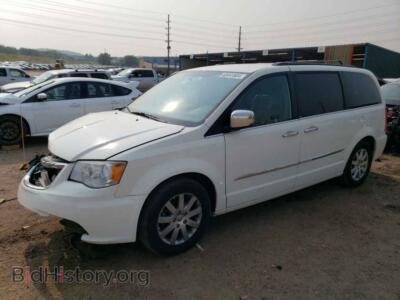2011 Chrysler MINIVAN Touring L, white — VIN 2A4RR8DGXBR760037, Copart