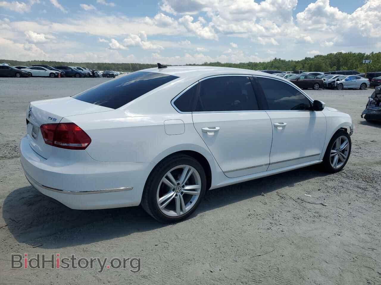 2015 VOLKSWAGEN PASSAT - VIN: 1VWBV7A32FC058465 - Фото 3