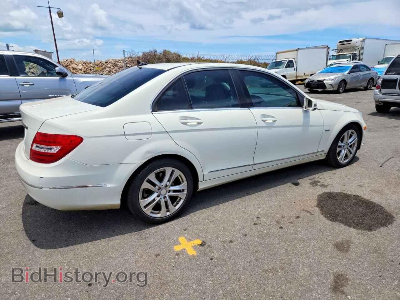 2012 MERCEDES-BENZ C-CLASS - VIN: WDDGF4HB2CR240201 - Фото 3