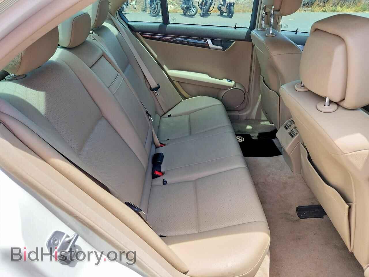 2012 MERCEDES-BENZ C-CLASS - VIN: WDDGF4HB2CR240201 - Фото 10