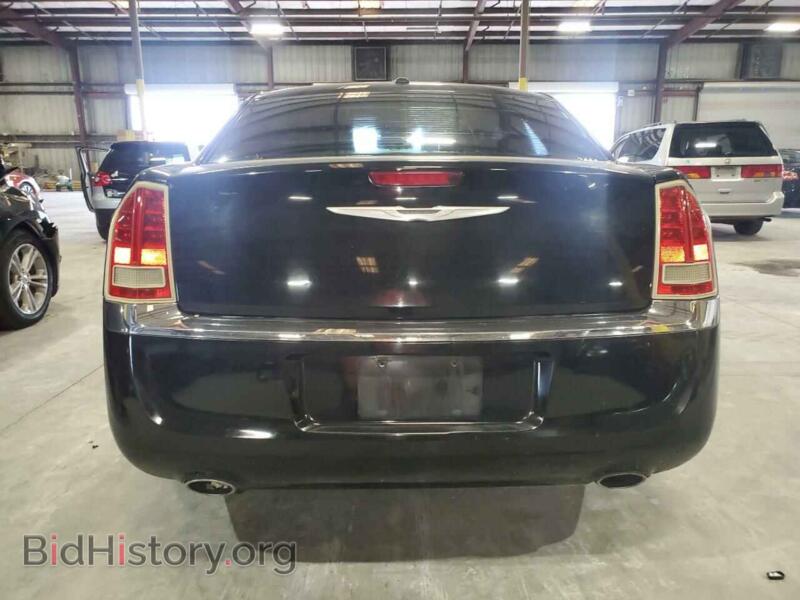 2014 Chrysler 300 (VIN 2C3CCAAG4EH132563) — фото 6 из 12