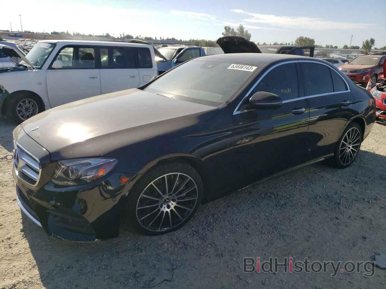 Photo WDDZF6JB7KA508879 - MERCEDES-BENZ E-CLASS 2019