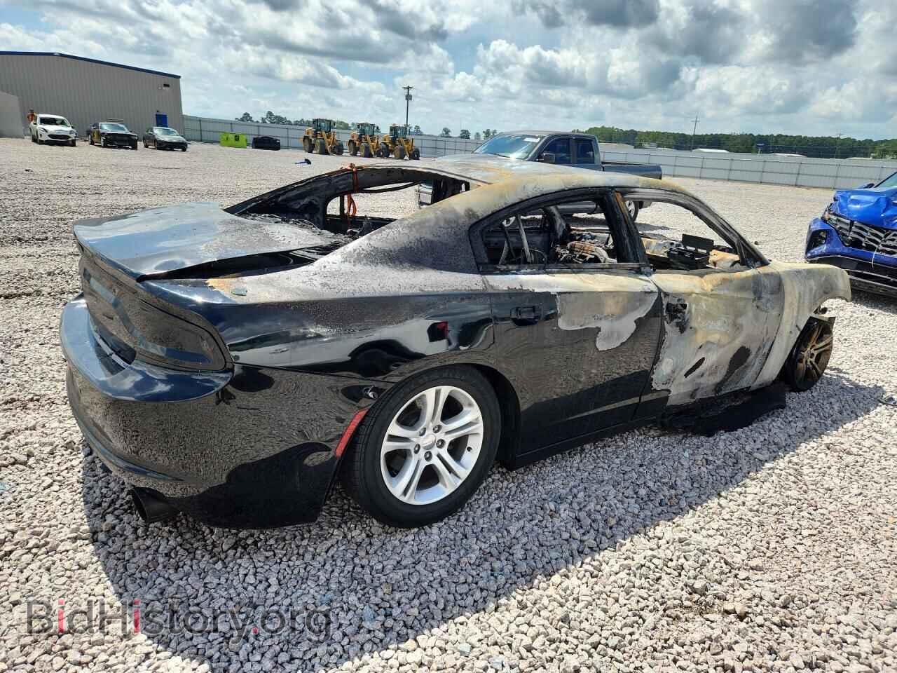 2019 DODGE CHARGER - VIN: 2C3CDXBG2KH638564 - Фото 3