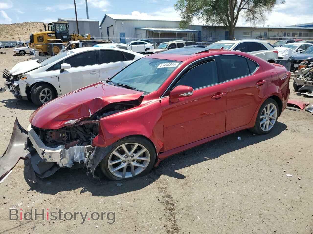 Photo JTHCF5C23B5051020 - LEXUS IS 2011