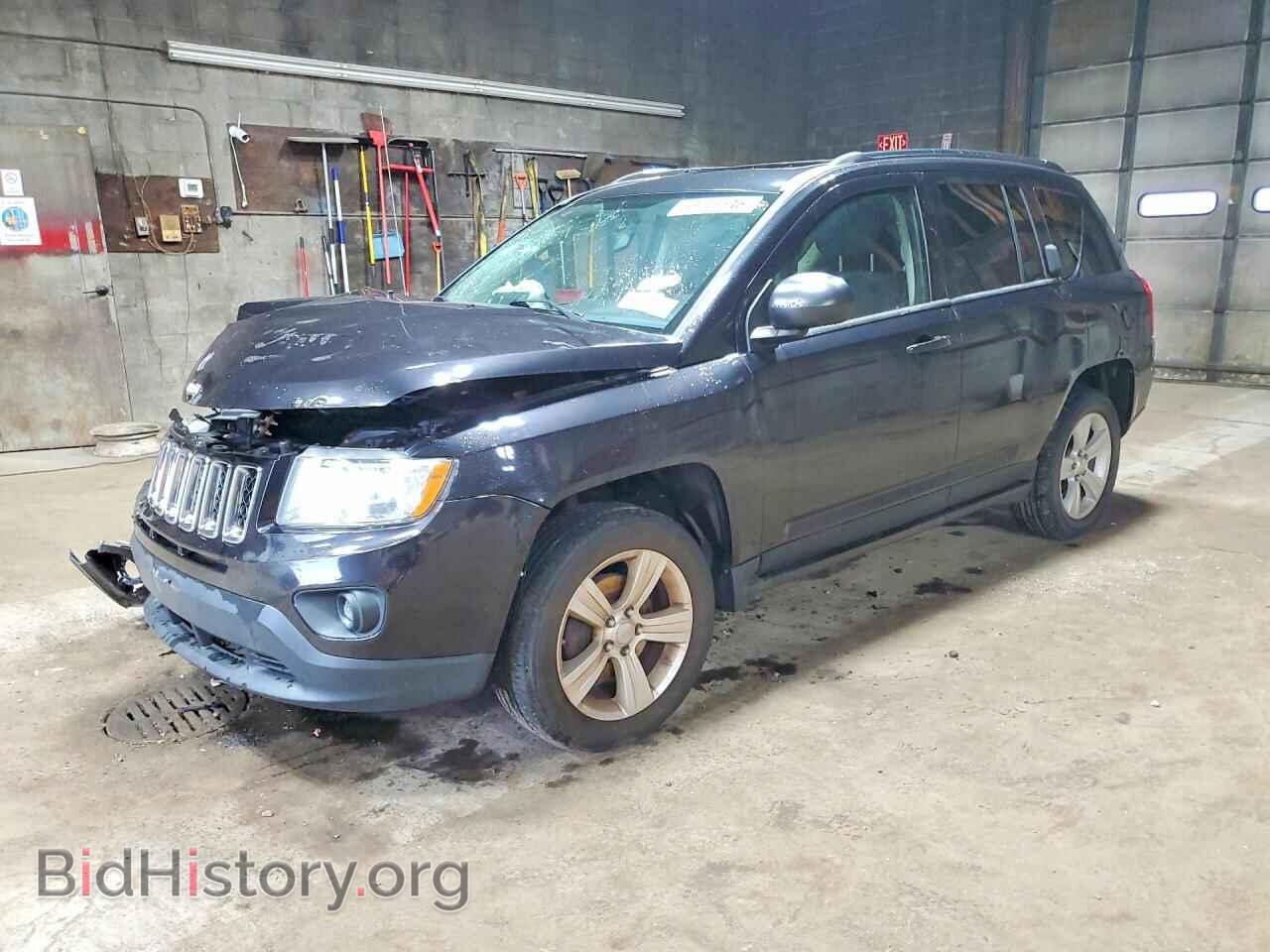 Photo 1J4NF1FB6BD149585 - JEEP COMPASS 2011