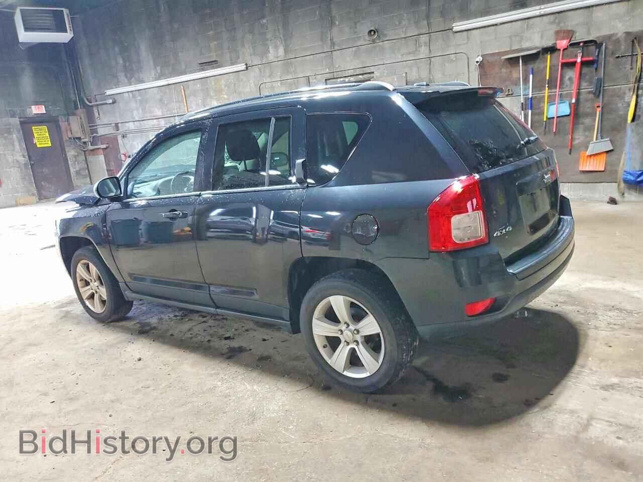 2011 JEEP COMPASS - VIN: 1J4NF1FB6BD149585 - Photo 2