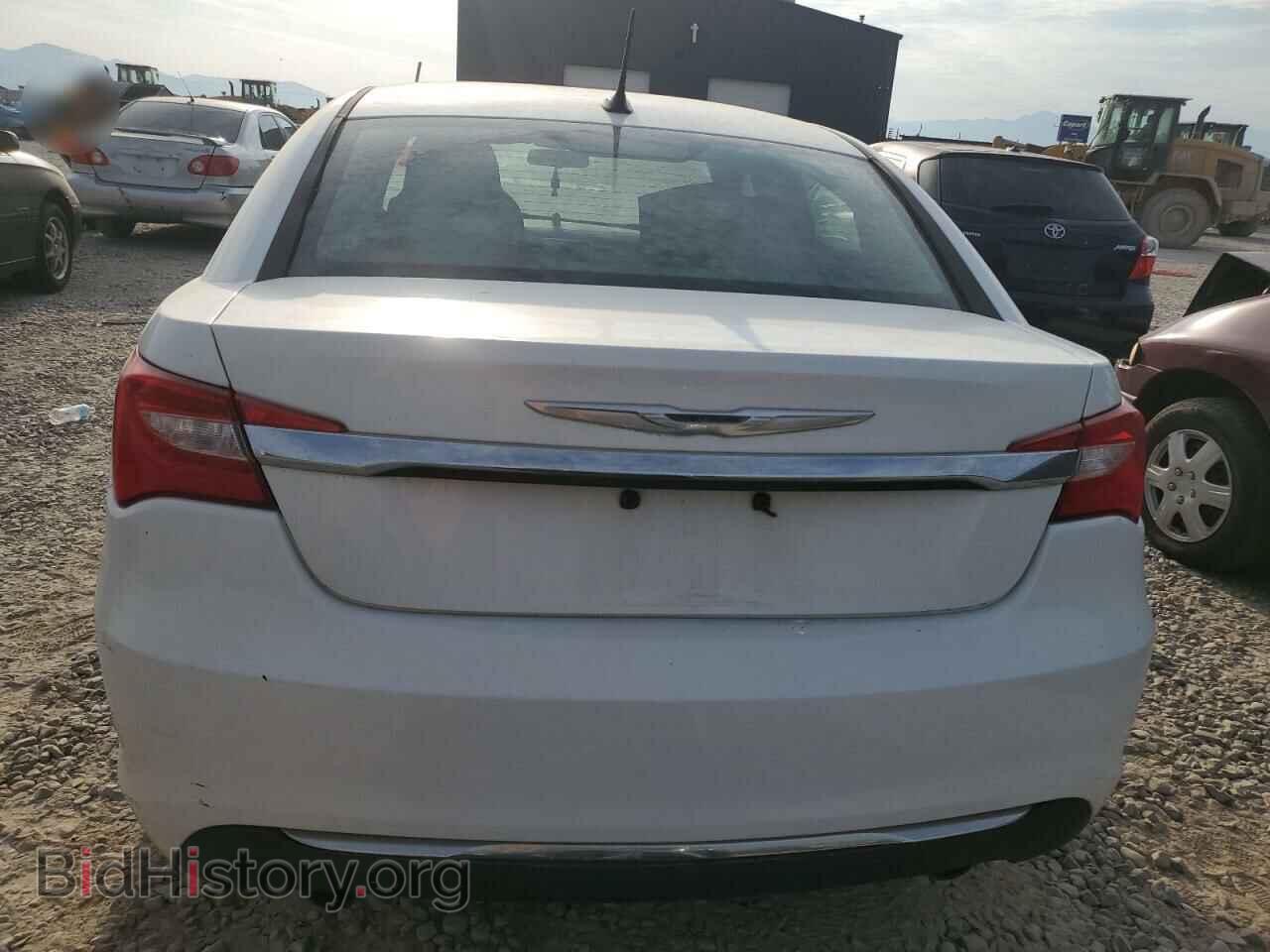 2011 CHRYSLER 200 - VIN: 1C3BC1FG6BN548041 - Фото 6