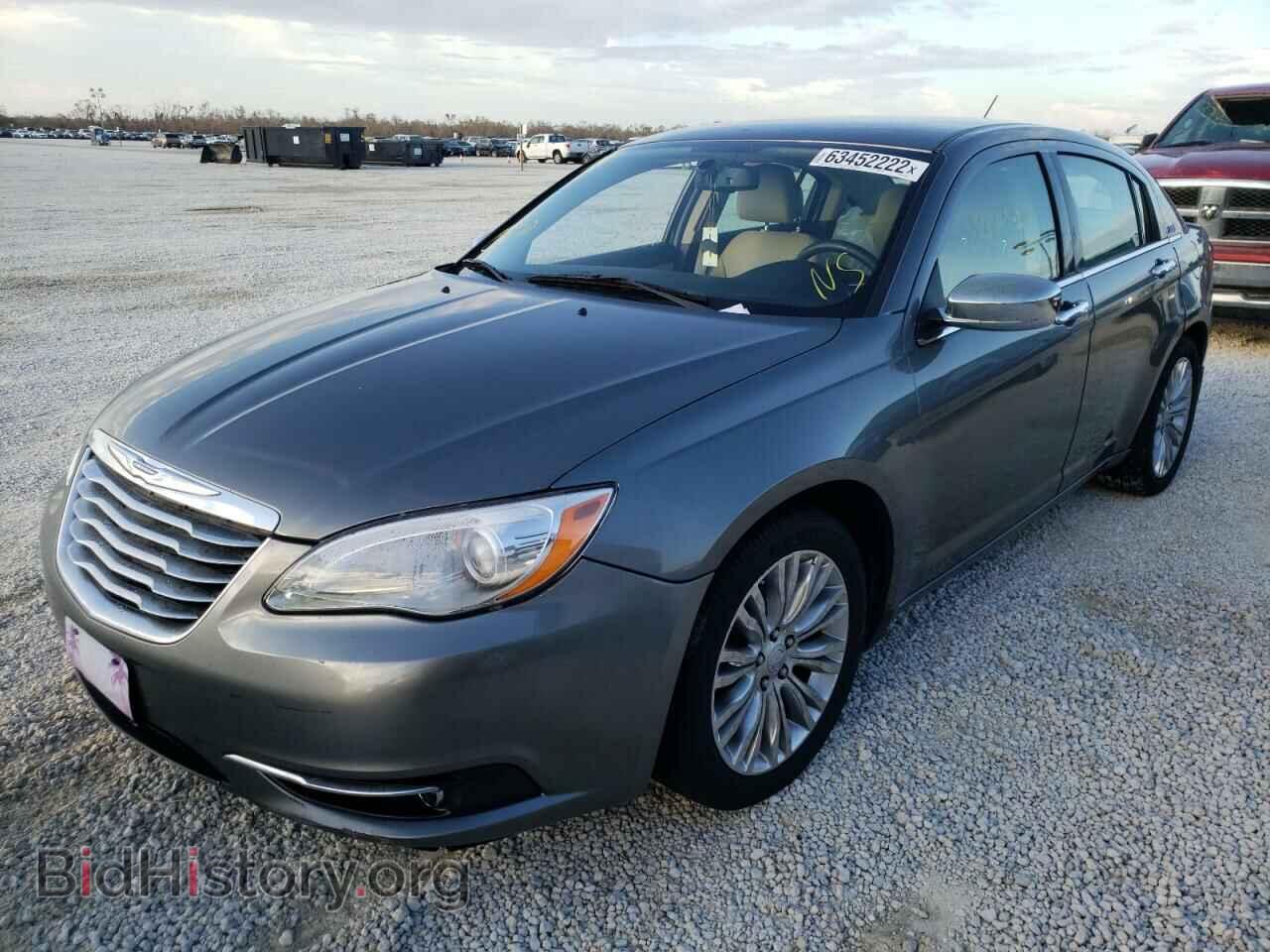 2012 CHRYSLER 200 - VIN: 1C3CCBCB9CN250331 - Фото 2