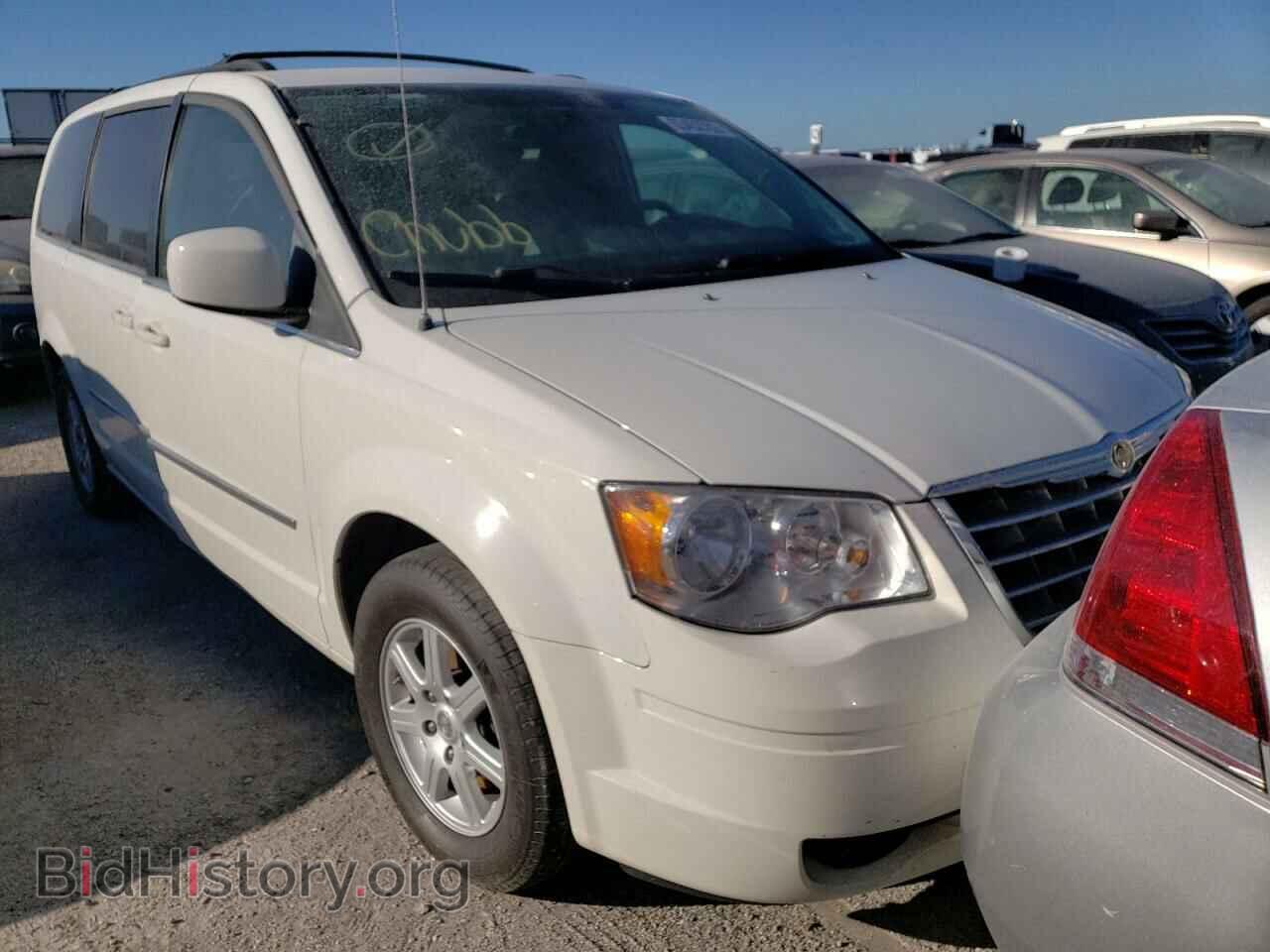 Photo 2A4RR5D10AR110612 - CHRYSLER MINIVAN 2010