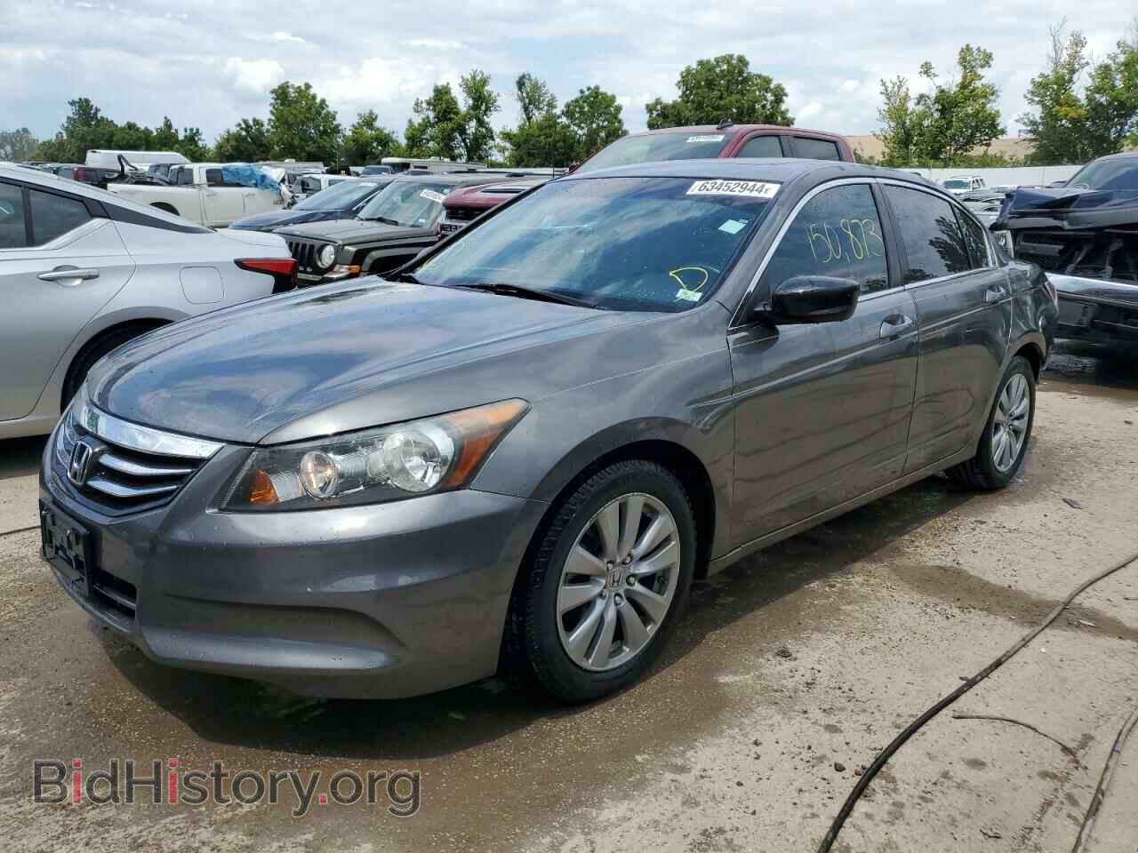 Photo 1HGCP2F76BA123454 - HONDA ACCORD 2011