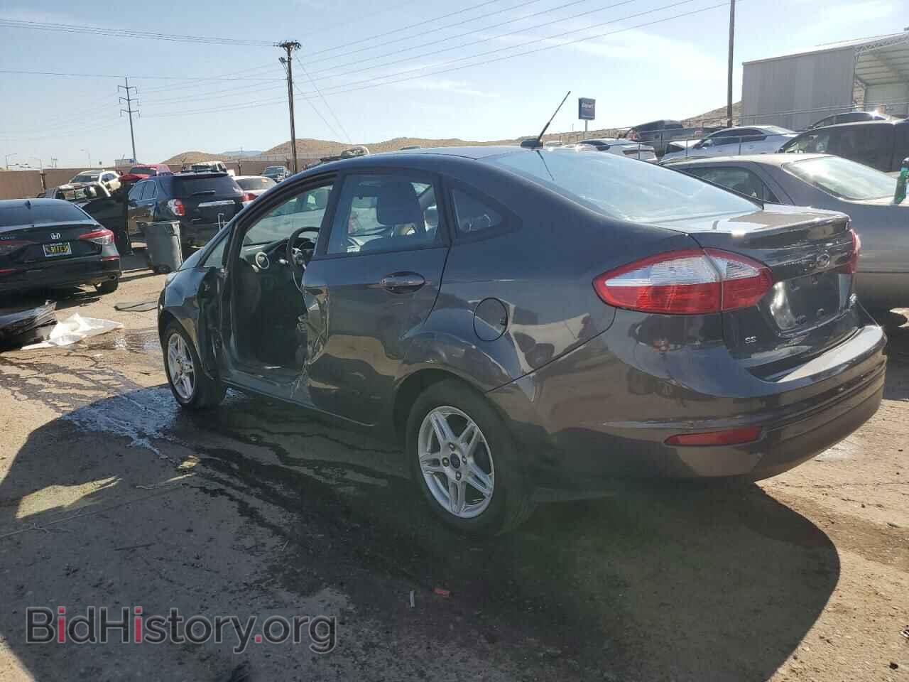 2018 FORD FIESTA - VIN: 3FADP4BJ8JM123768 - Фото 2