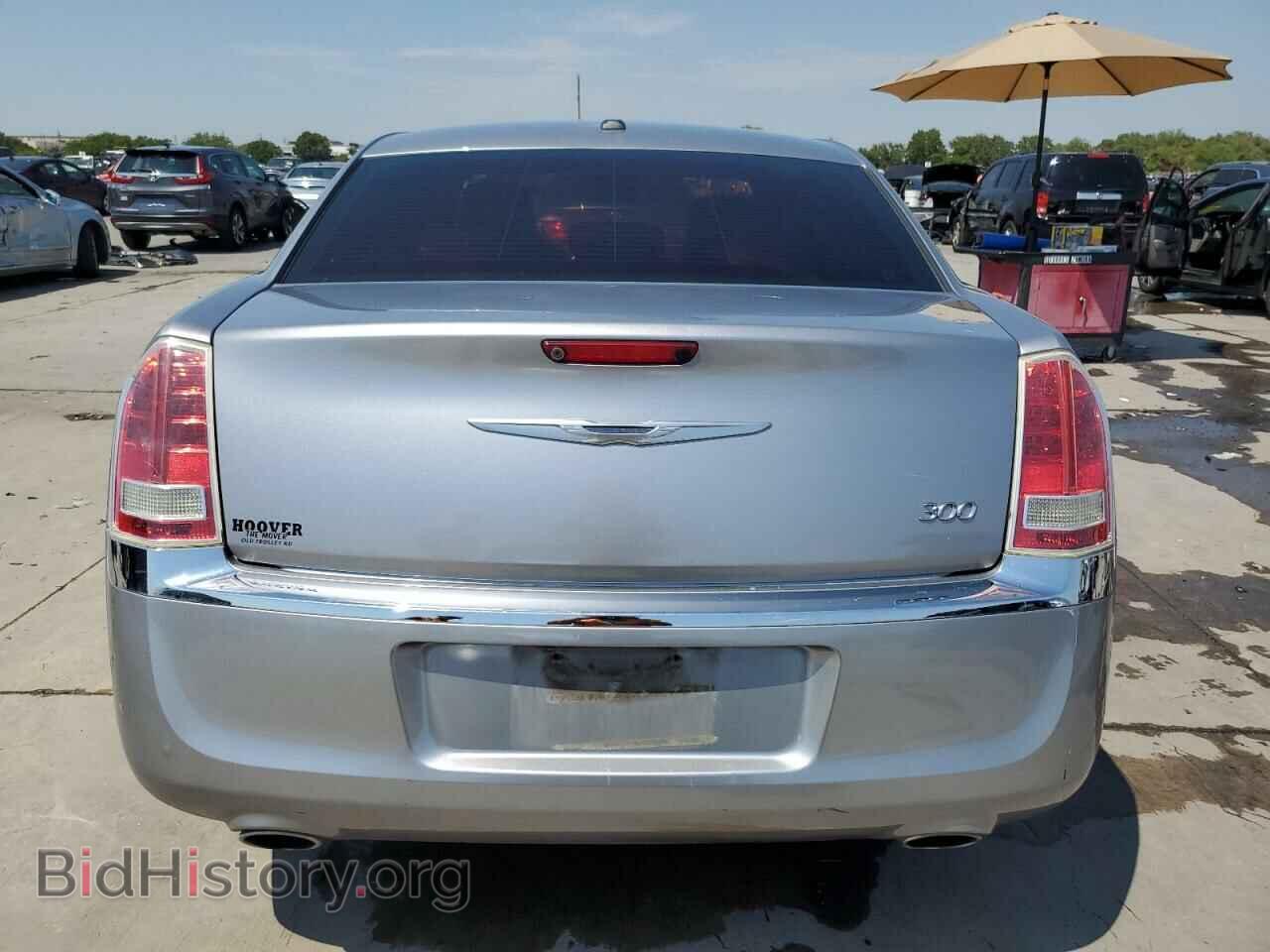 2014 CHRYSLER 300 - VIN: 2C3CCAAG2EH288570 - Фото 6