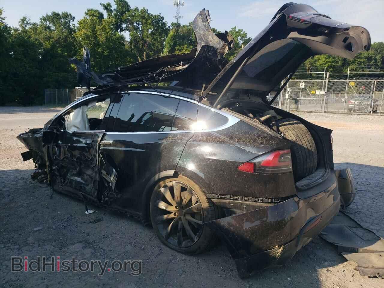 2017 TESLA MODEL X - VIN: 5YJXCDE20HF070215 - Photo 2