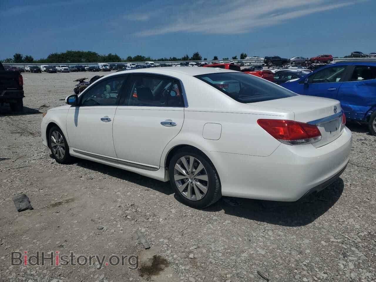 2011 TOYOTA AVALON - VIN: 4T1BK3DB2BU427767 - Фото 2