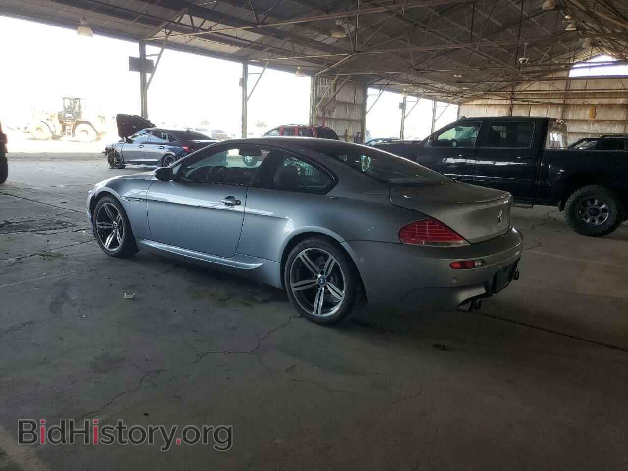 2006 BMW M6 - VIN: WBSEH934X6B797428 - Фото 2
