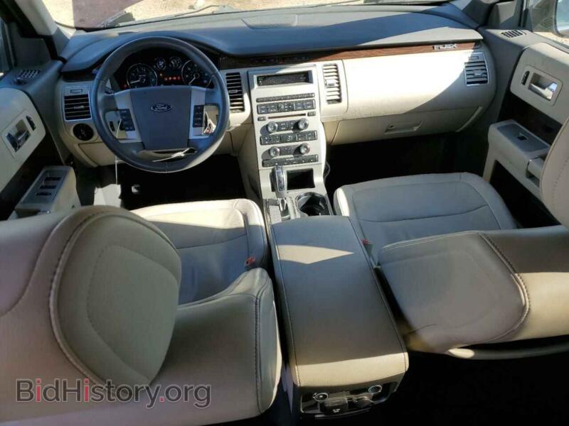 2011 Ford FLEX (VIN 2FMGK5CC1BBD33686) — photo 8 of 14