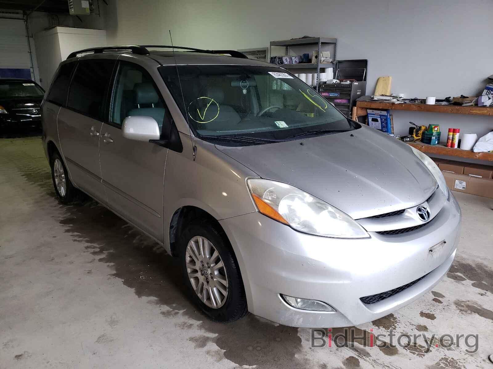 Photo 5TDBK22C78S019403 - TOYOTA SIENNA 2008