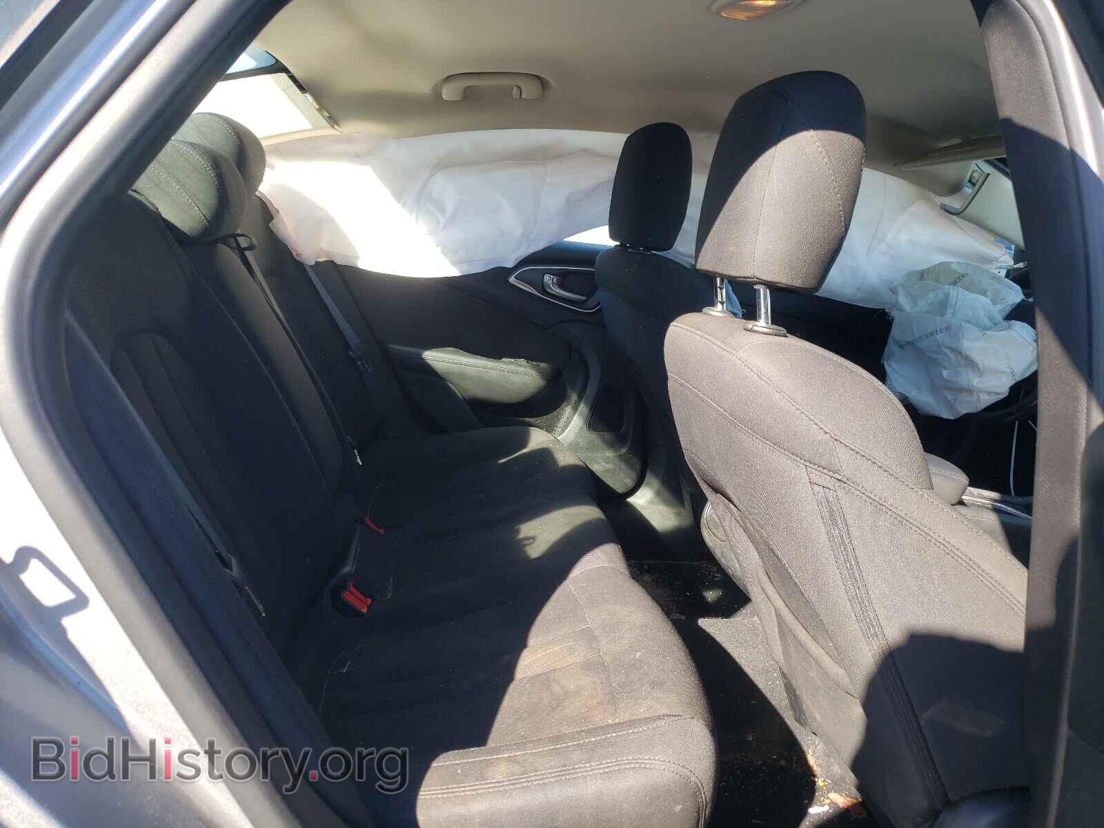 2015 CHRYSLER 200 - VIN: 1C3CCCAB3FN758064 - Фото 6