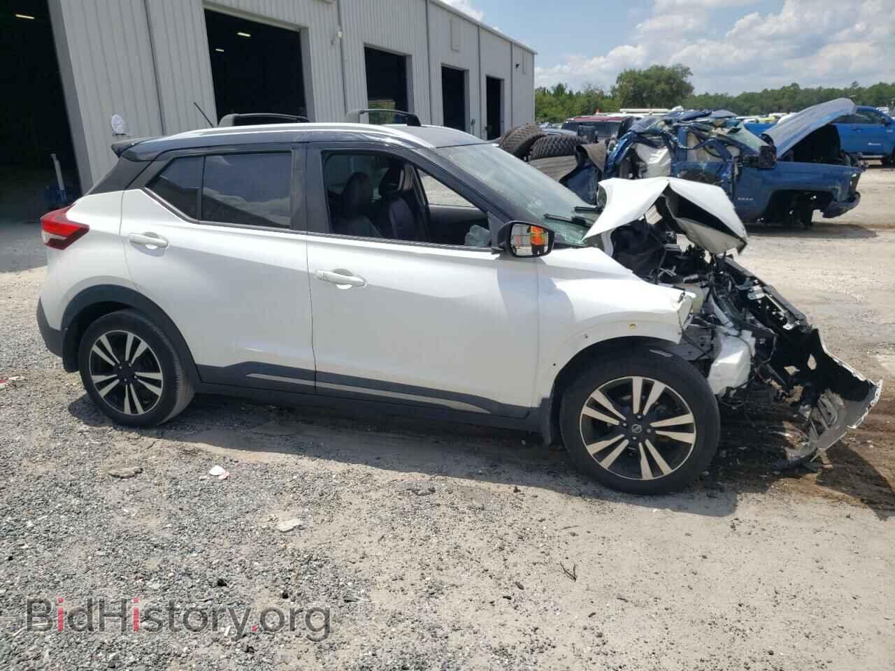 2019 NISSAN KICKS - VIN: 3N1CP5CU3KL561693 - Photo 4
