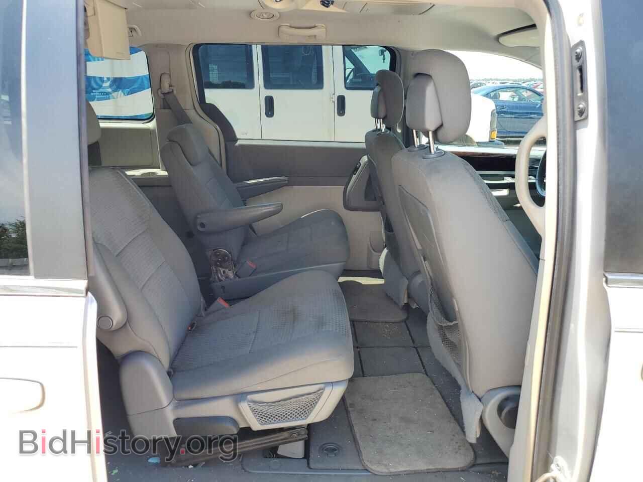 2010 CHRYSLER MINIVAN - VIN: 2A4RR5D13AR491744 - Фото 11