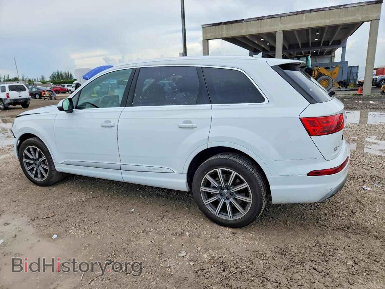2019 AUDI Q7 - VIN: WA1LHAF78KD024441 - Photo 2