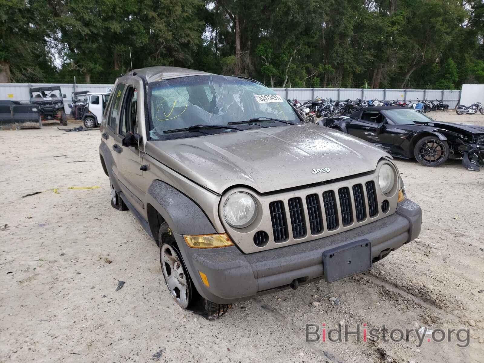 Photo 1J4GL48K96W217226 - JEEP LIBERTY 2006