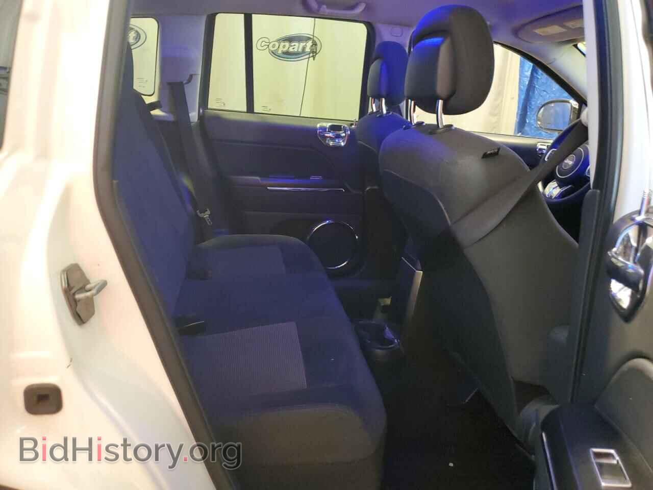 2012 JEEP COMPASS - VIN: 1C4NJCBA7CD724873 - Photo 10