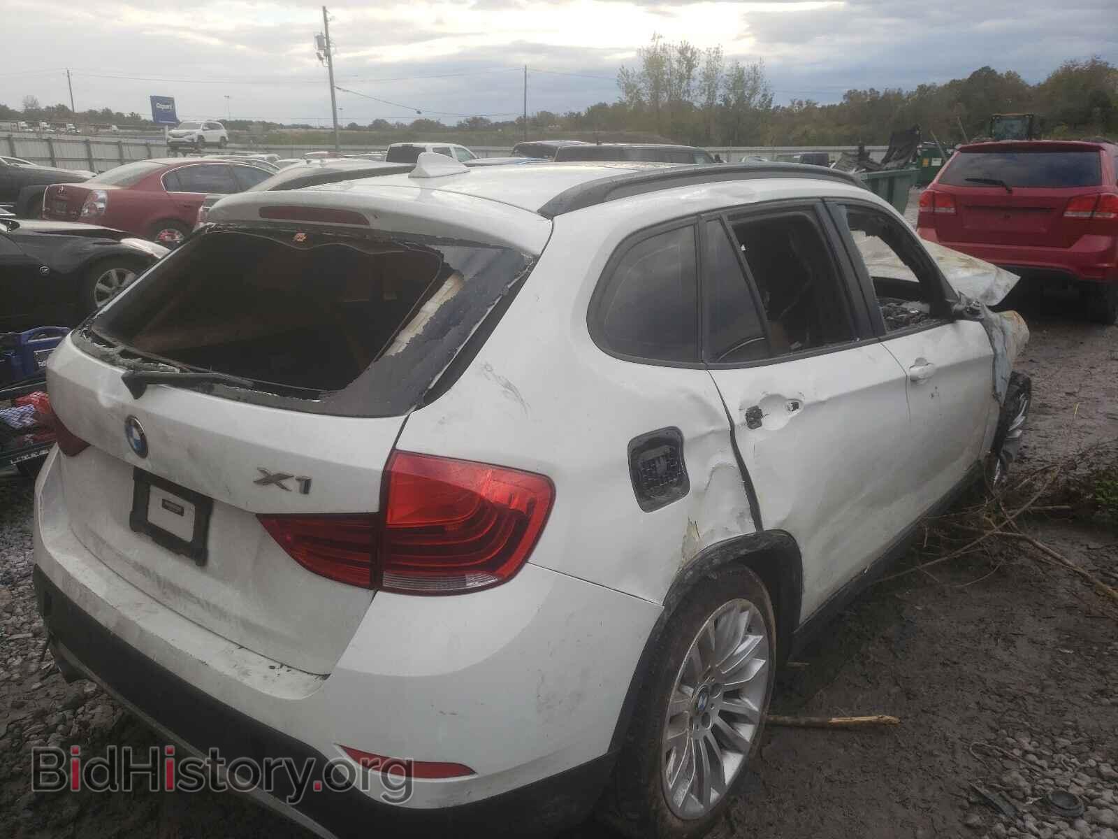 2015 BMW X1 - VIN: WBAVM1C58FV497802 - Фото 4