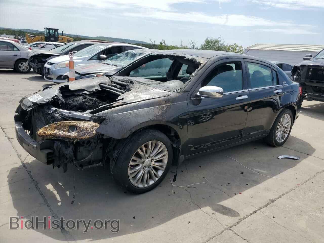 Photo 1C3BC2FBXBN600734 - CHRYSLER 200 2011