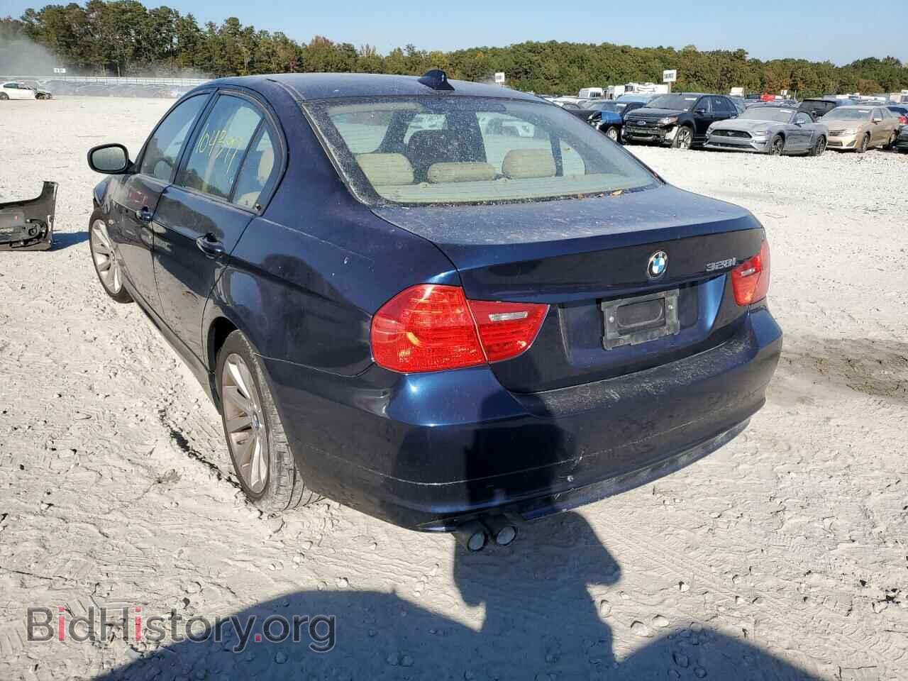 2011 BMW 3 SERIES - VIN: WBAPH7C50BA800864 - Фото 3