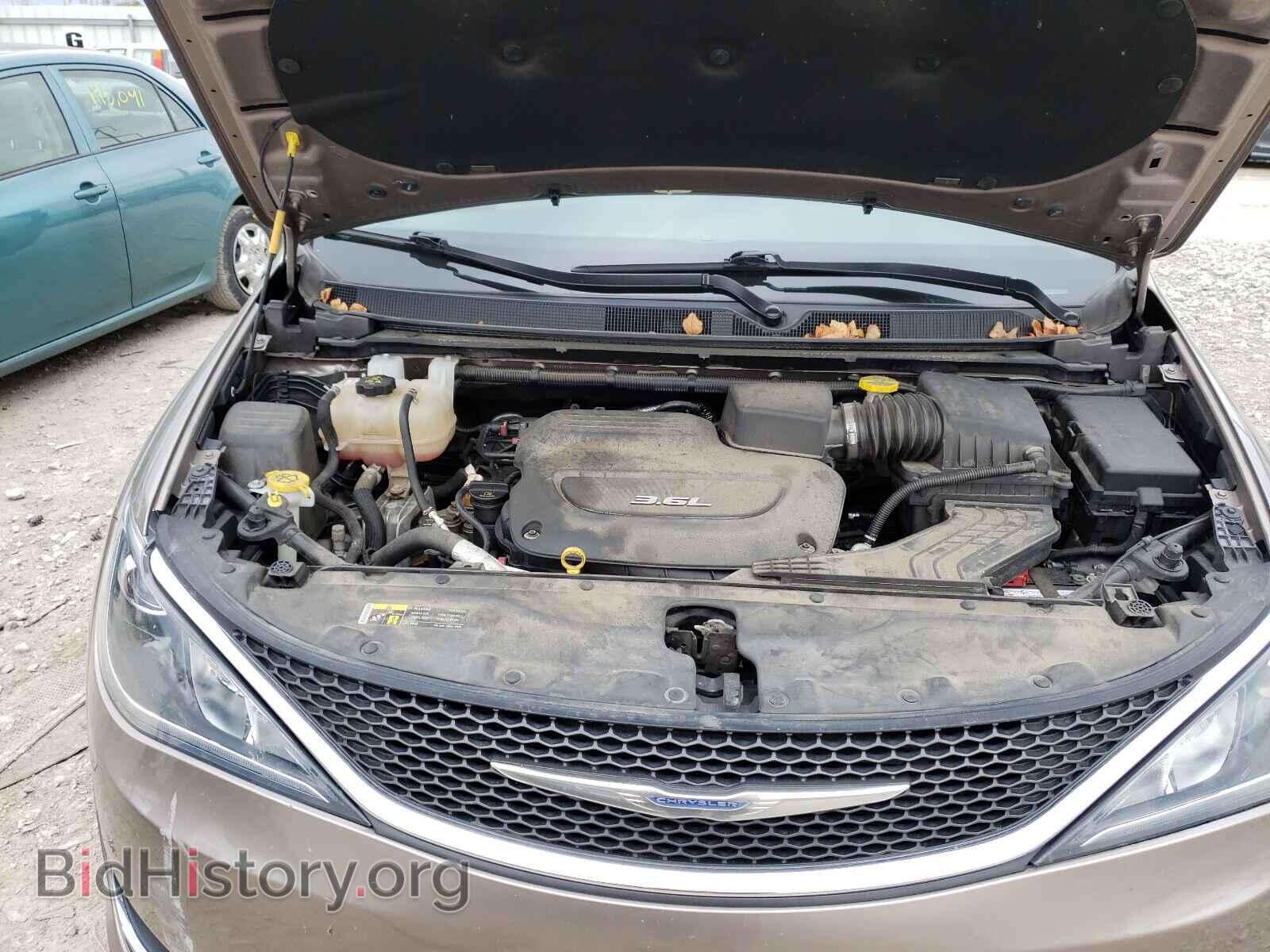 2017 CHRYSLER PACIFICA - VIN: 2C4RC1EG1HR555860 - Photo 7