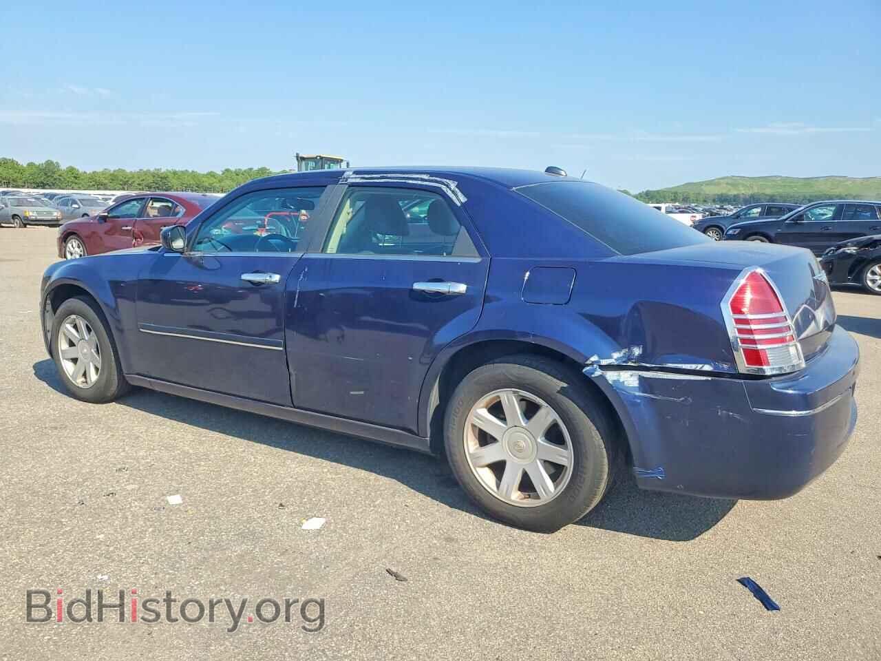 2005 CHRYSLER 300 - VIN: 2C3AA53G85H577129 - Фото 2