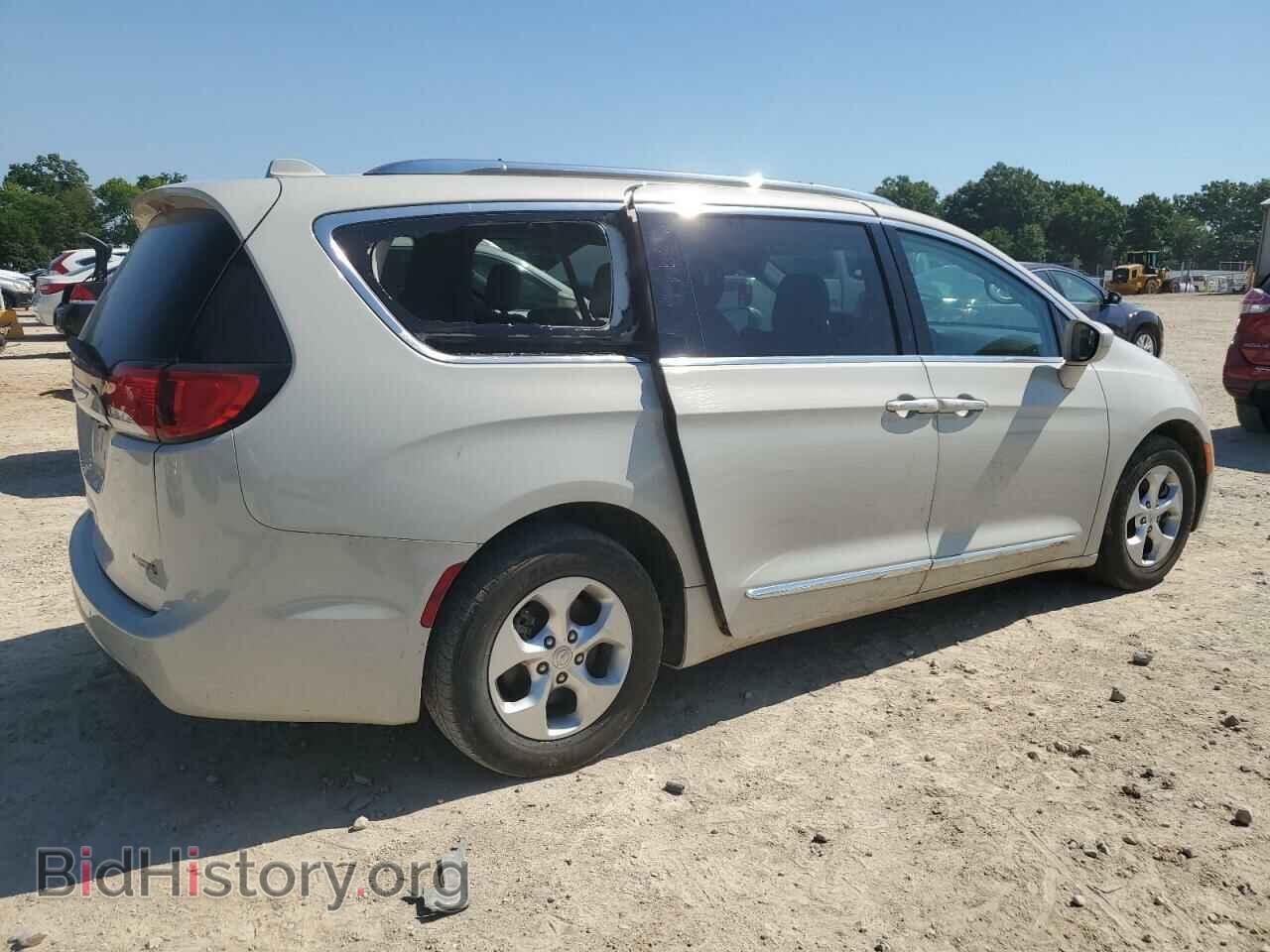 2017 CHRYSLER PACIFICA - VIN: 2C4RC1EGXHR622553 - Фото 3