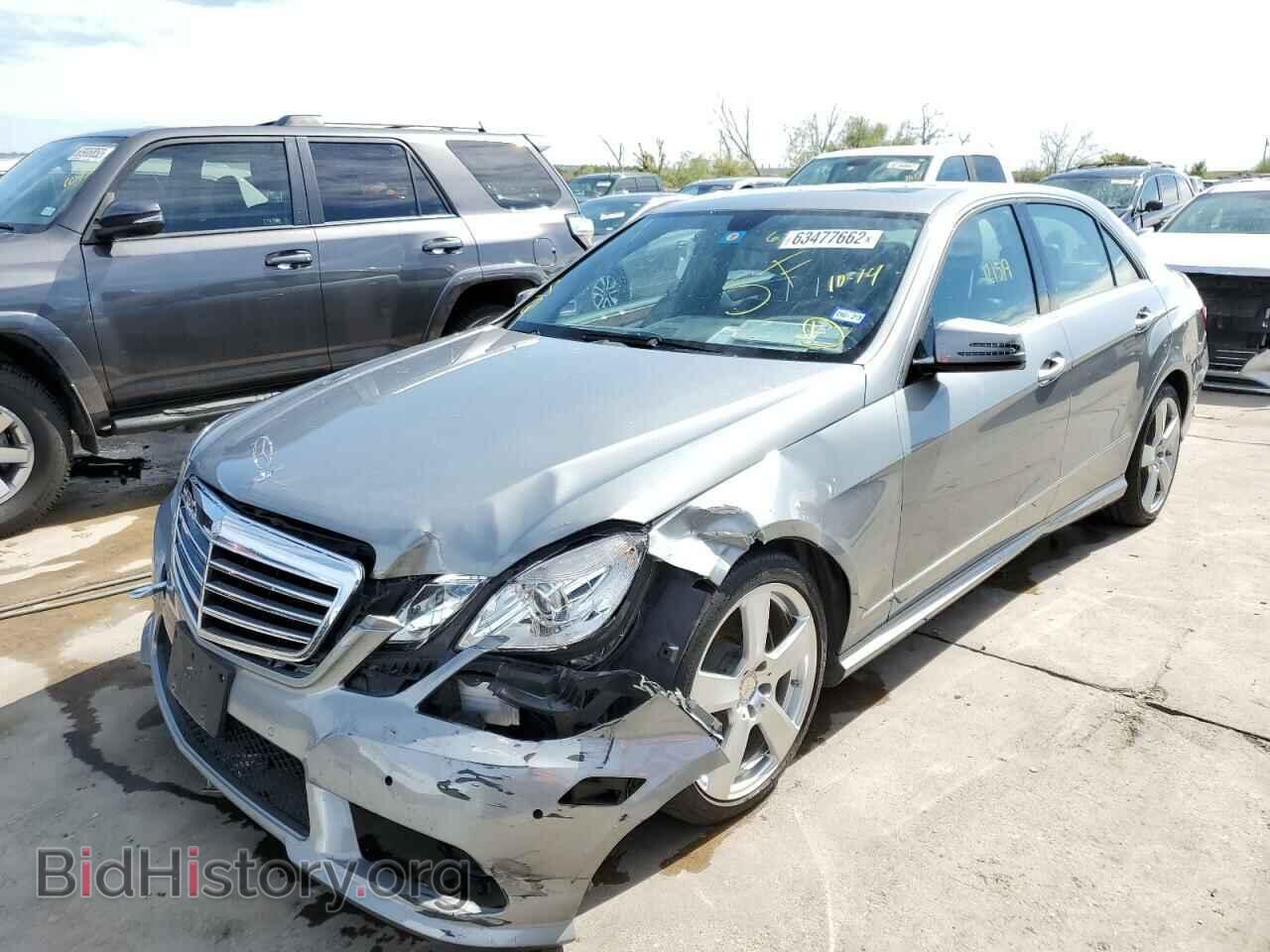 2011 MERCEDES-BENZ E-CLASS - VIN: WDDHF5GB5BA466435 - Фото 2