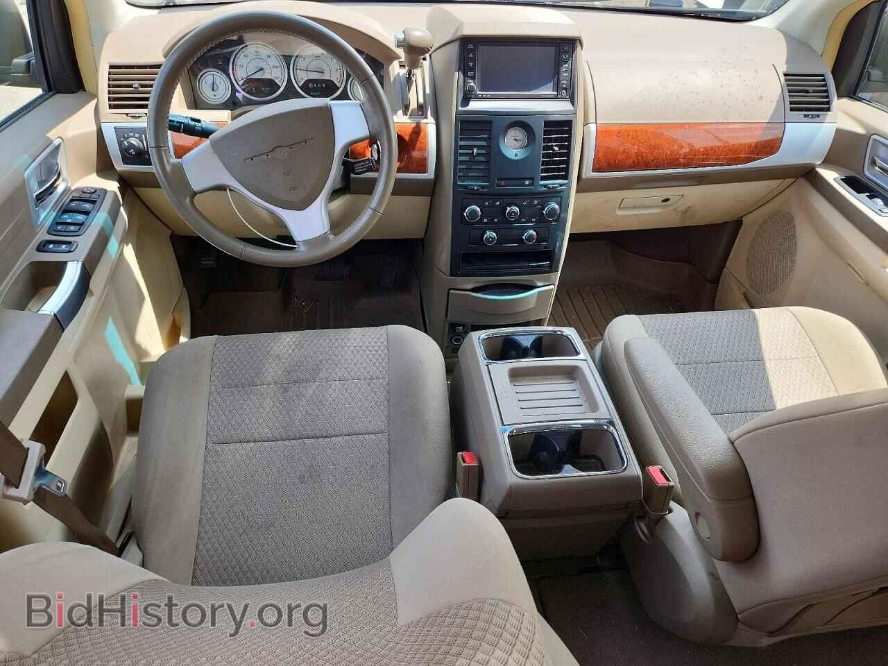2008 CHRYSLER MINIVAN - VIN: 2A8HR54P28R682161 - Photo 8