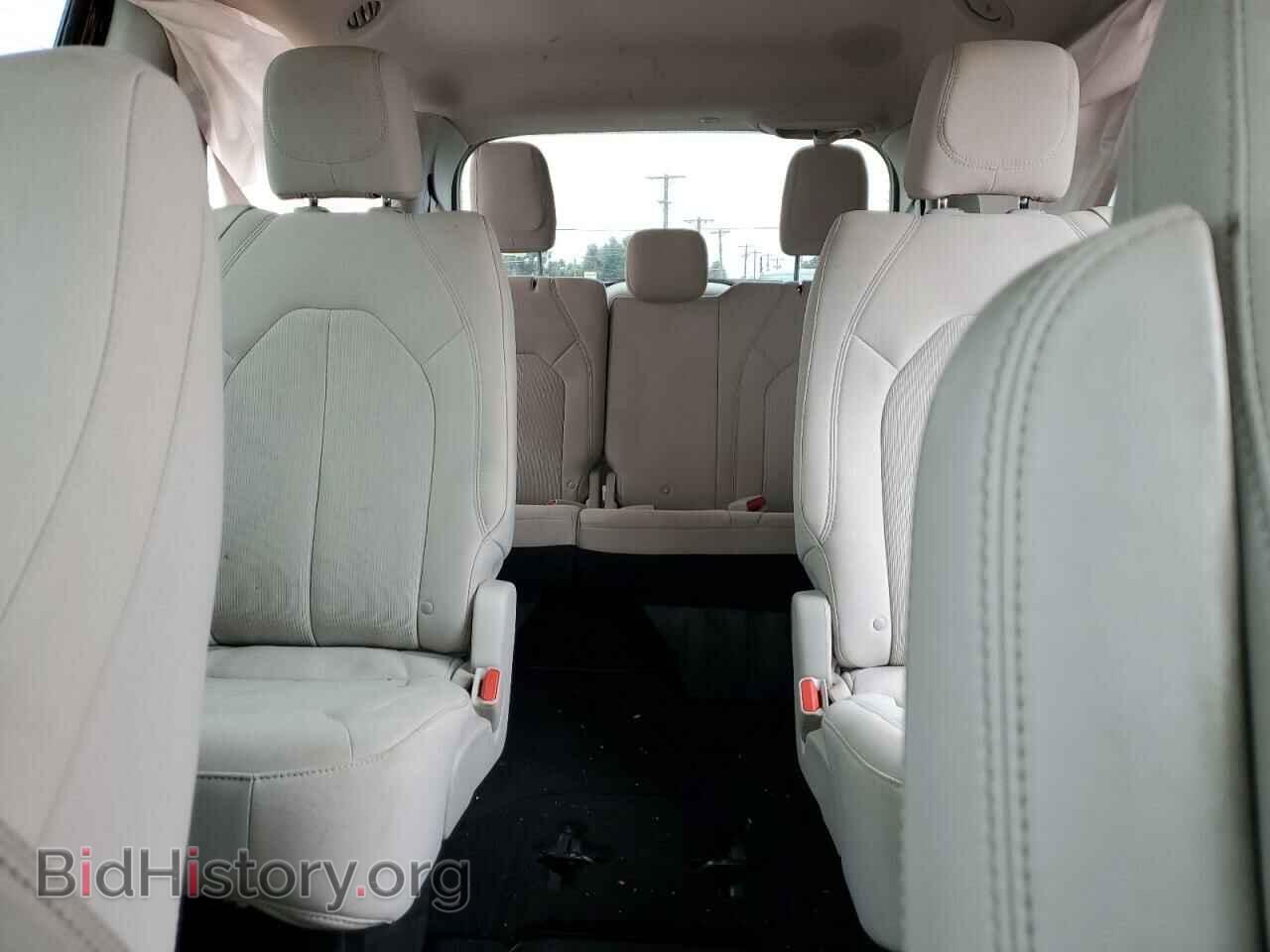 2017 CHRYSLER All Models - VIN: 2C4RC1DG0HR661203 - Photo 10