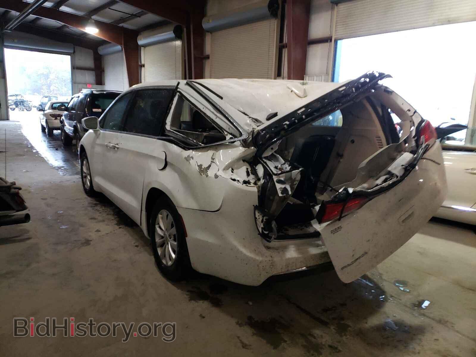 2018 CHRYSLER PACIFICA - VIN: 2C4RC1FGXJR113275 - Фото 3