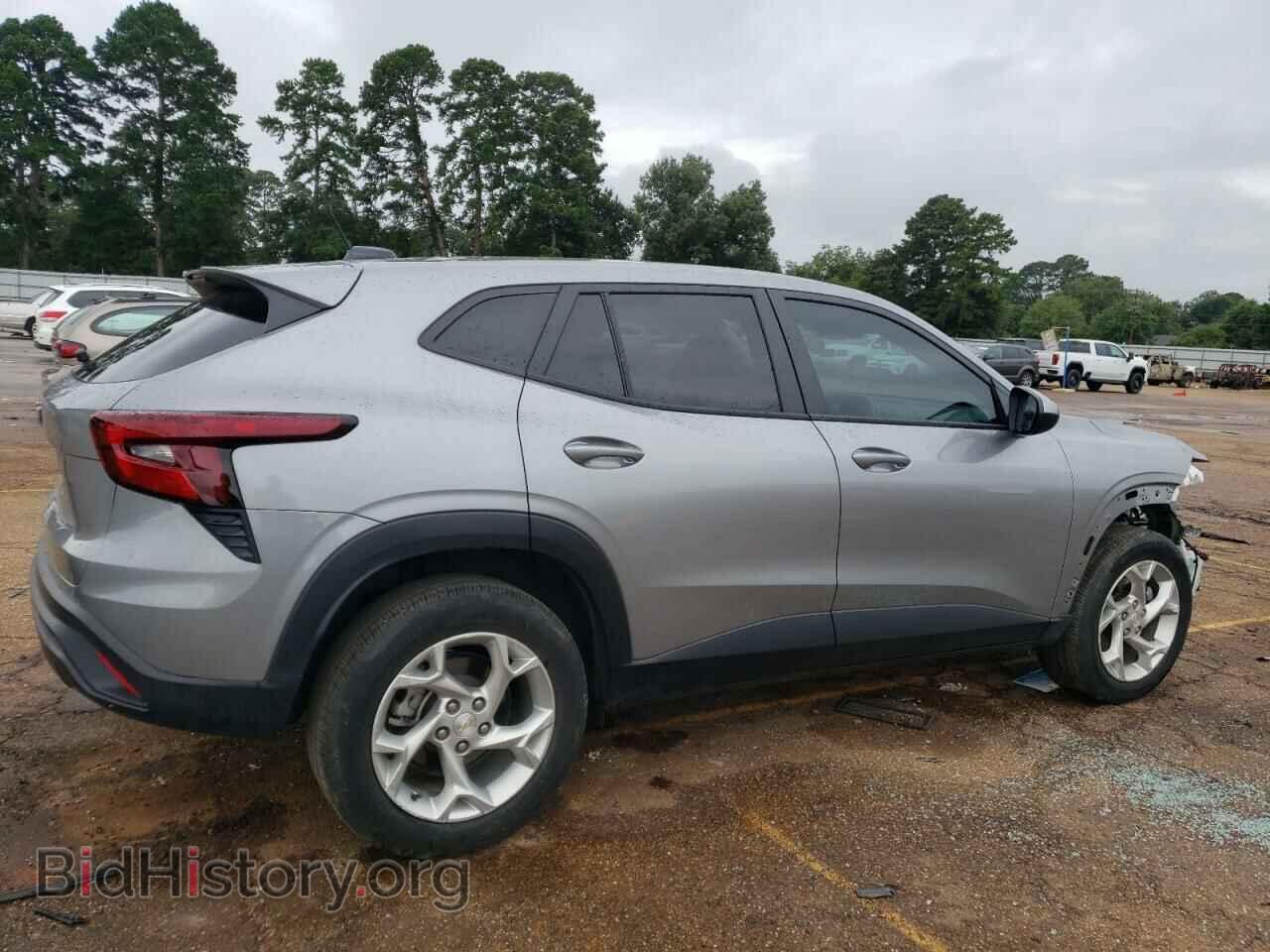 2024 CHEVROLET TRAX - VIN: KL77LFE29RC032649 - Фото 3