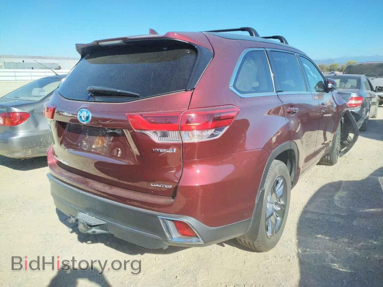 2018 TOYOTA HIGHLANDER - VIN: 5TDDGRFH6JS047921 - Фото 4