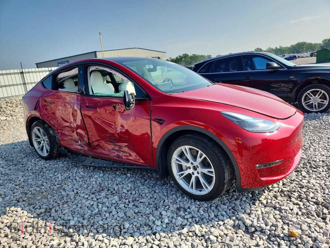 2023 TESLA MODEL Y - VIN: 7SAYGDEEXPF808199 - Photo 4
