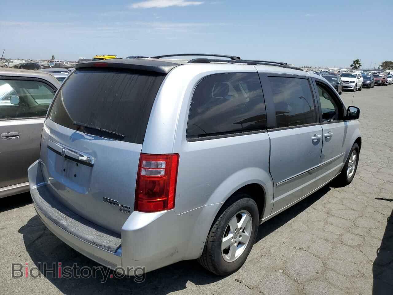 2010 DODGE CARAVAN - VIN: 2D4RN5D10AR261230 - Фото 3