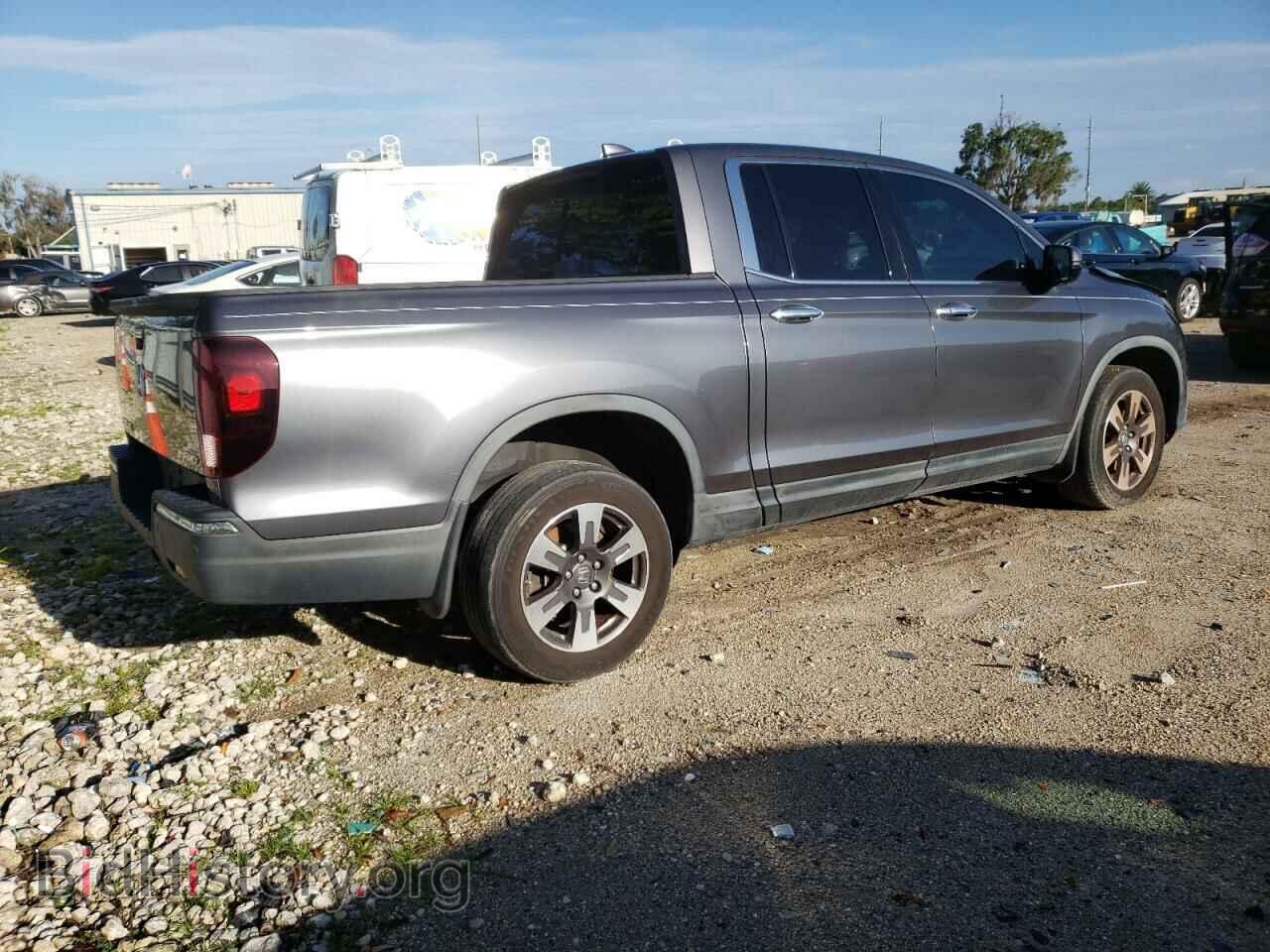2017 HONDA RIDGELINE - VIN: 5FPYK3F74HB023854 - Photo 3