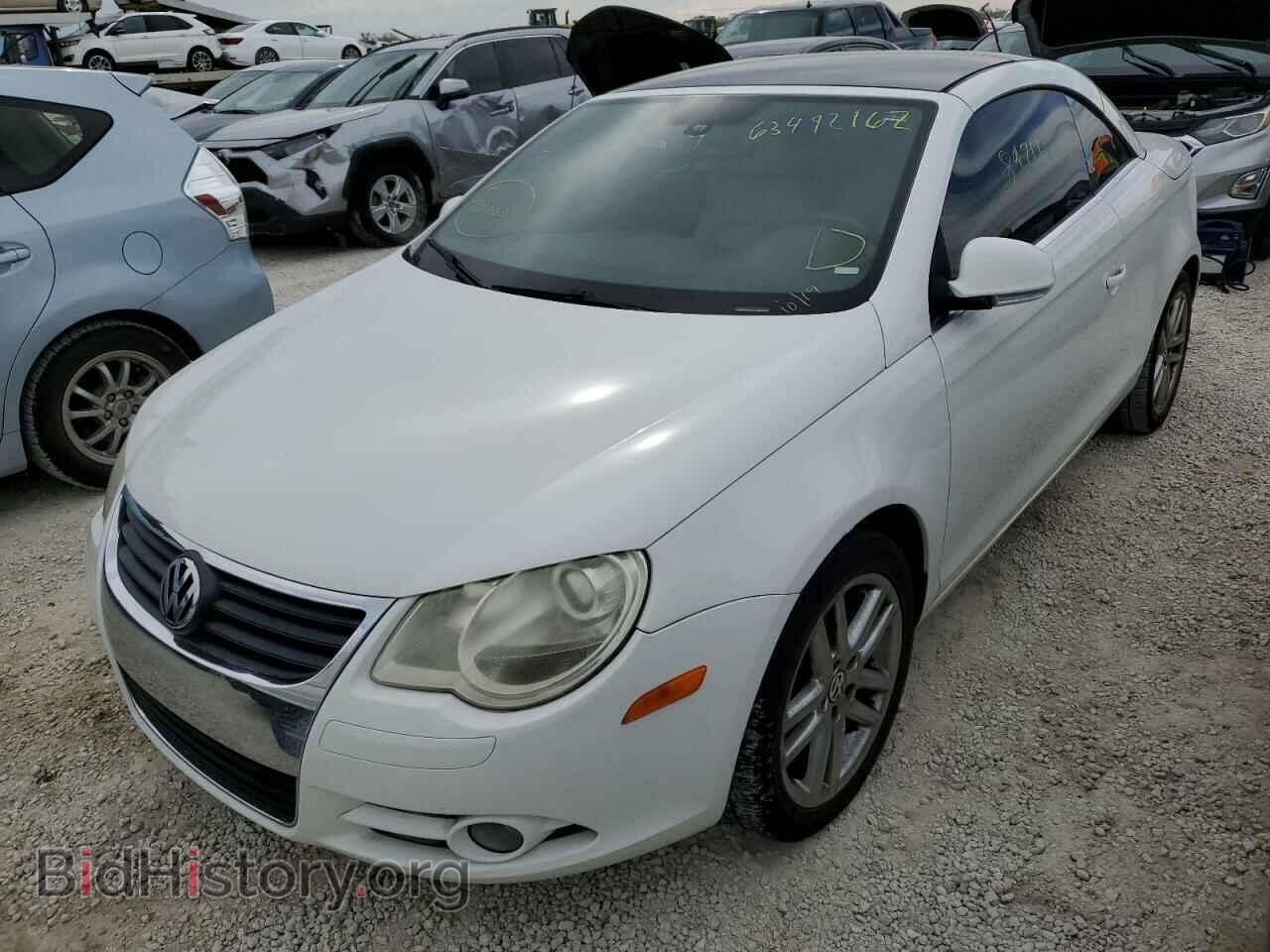 2008 VOLKSWAGEN EOS - VIN: WVWFA71F78V007495 - Фото 2