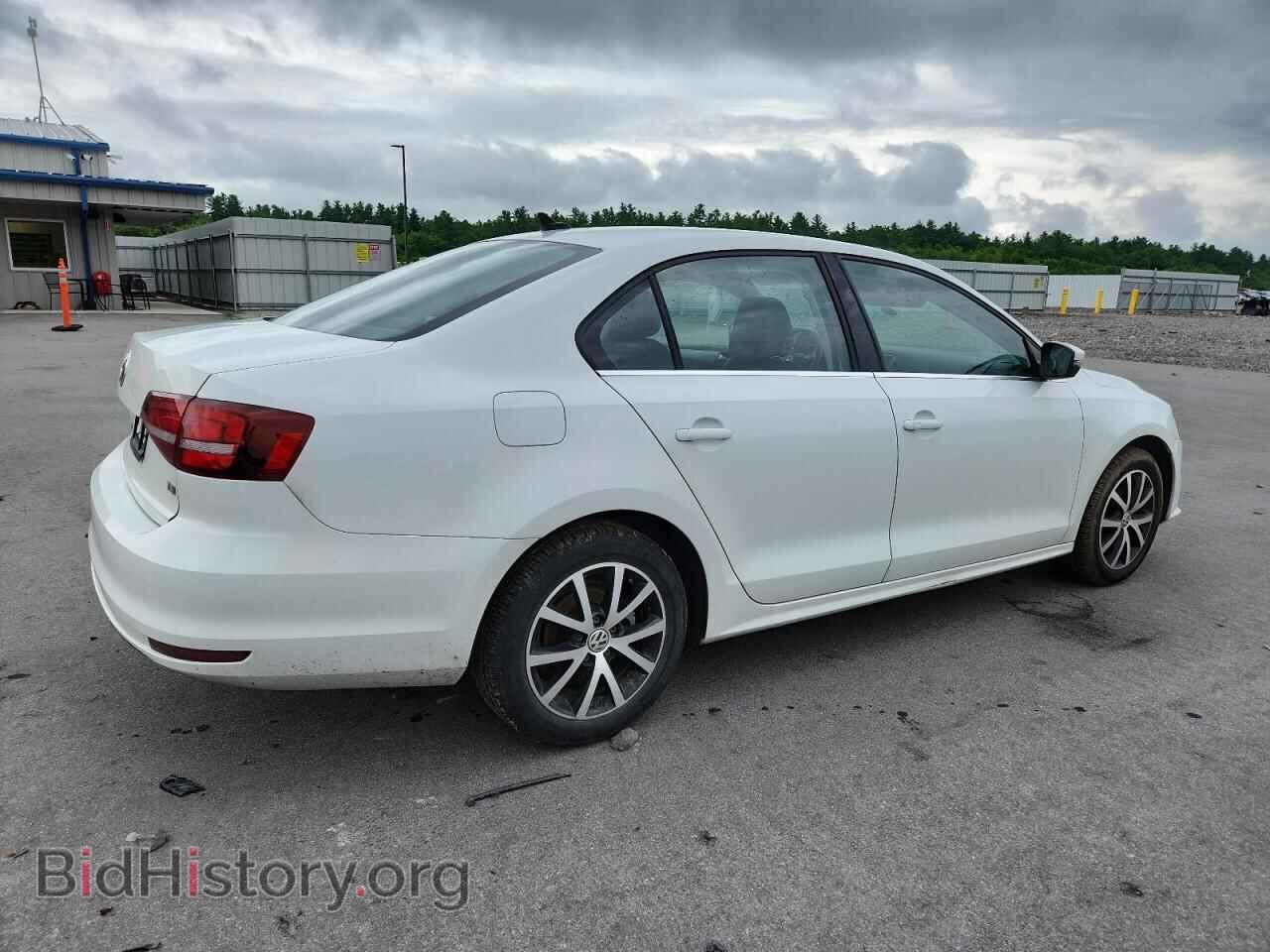 2017 VOLKSWAGEN JETTA - VIN: 3VWDB7AJ4HM375083 - Фото 3
