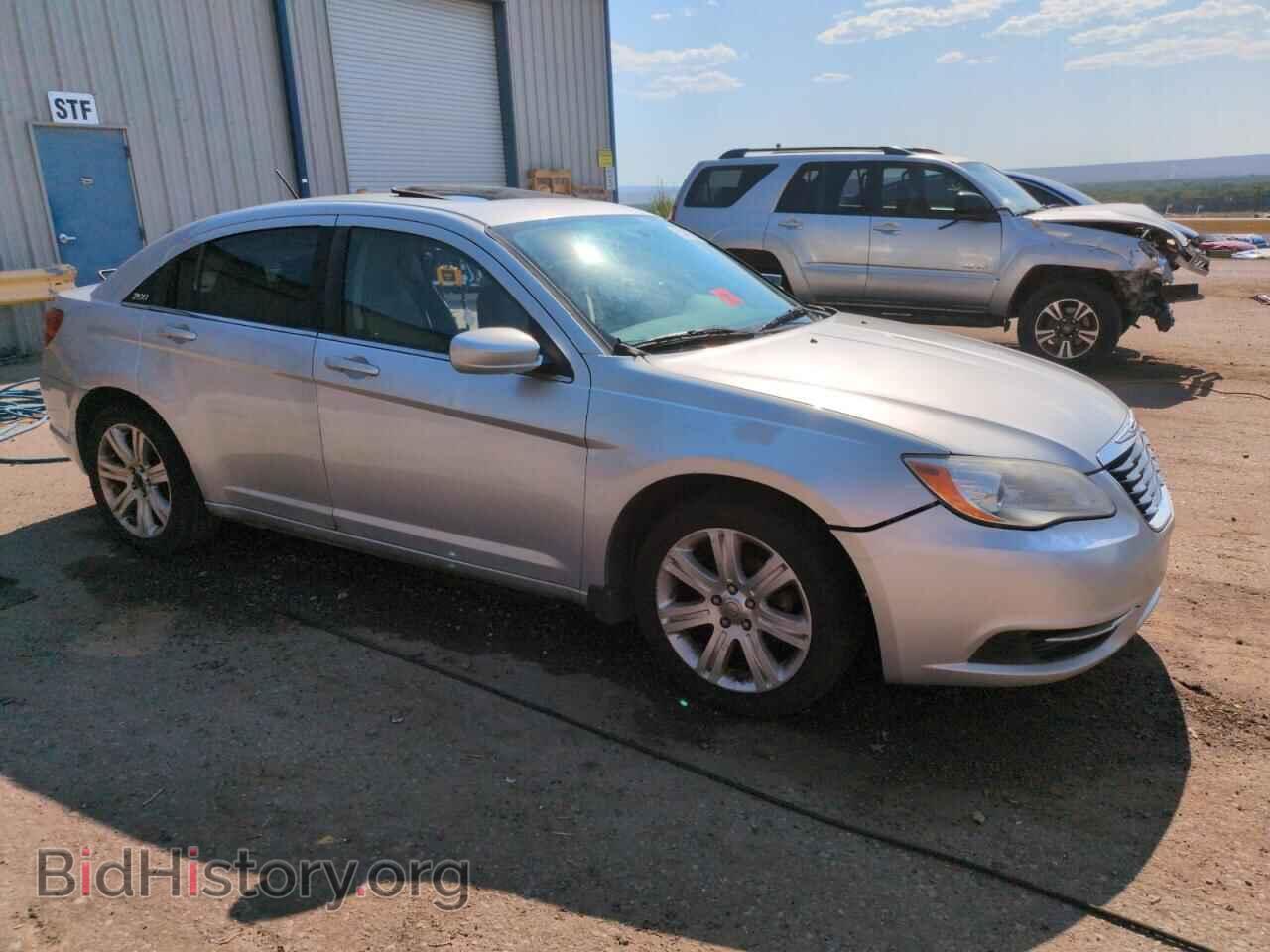 2011 CHRYSLER 200 - VIN: 1C3BC1FB0BN623885 - Фото 4