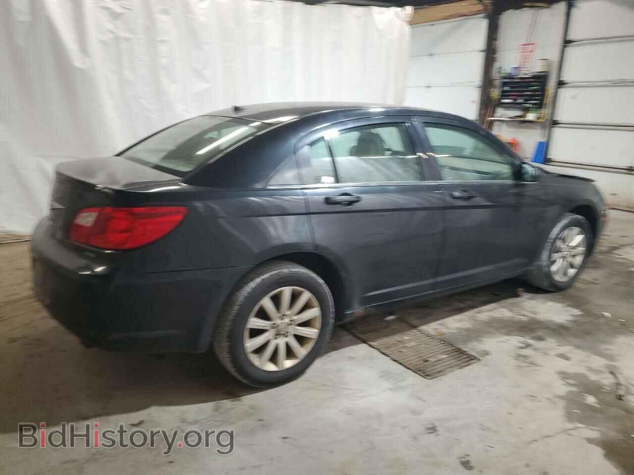 2010 CHRYSLER SEBRING - VIN: 1C3CC5FB2AN117131 - Фото 3