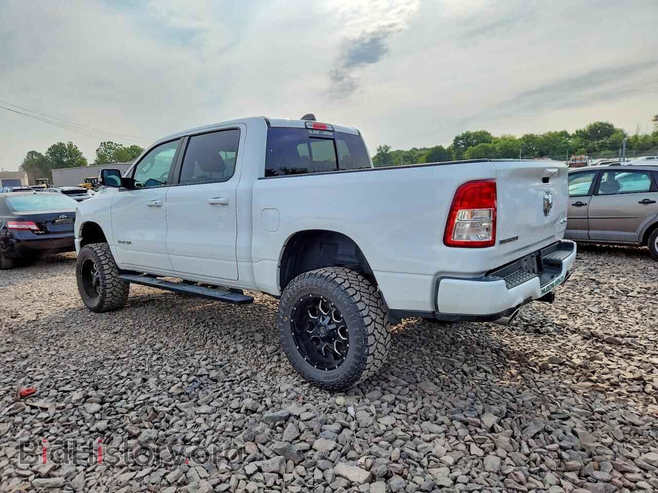 2021 RAM 1500 - VIN: 1C6SRFFT5MN552256 - Фото 2