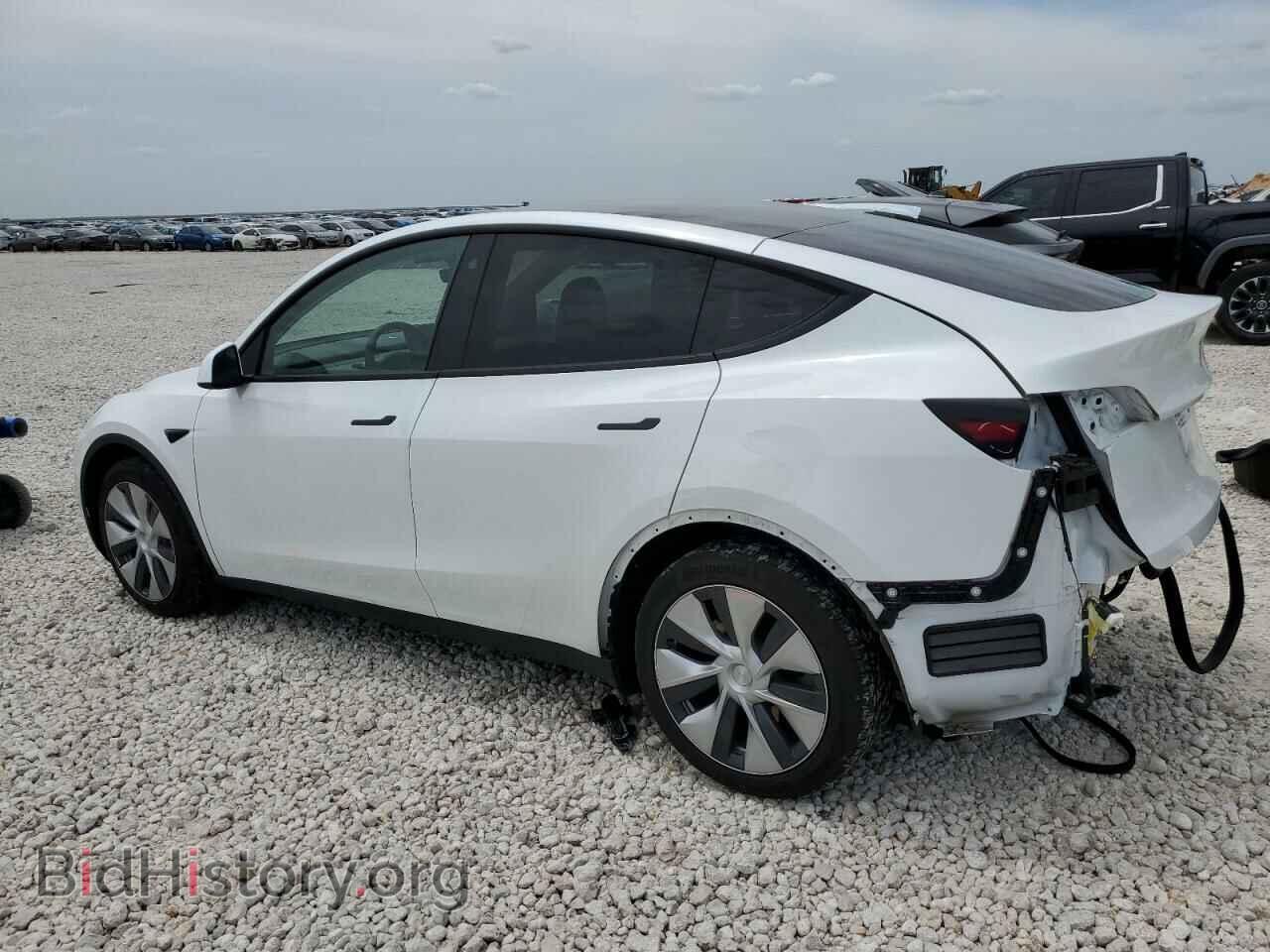 2023 TESLA MODEL Y - VIN: 7SAYGAEE5PF628515 - Фото 2