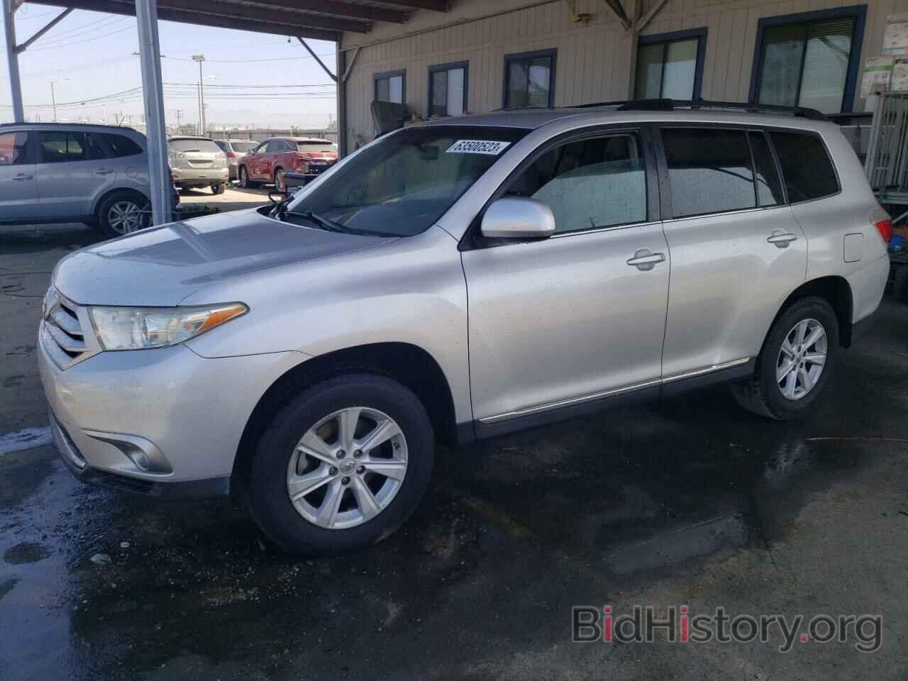 Toyota Highlander 2011 горах