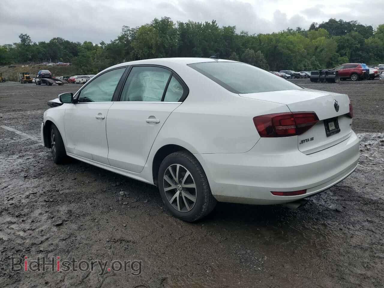 2017 VOLKSWAGEN JETTA - VIN: 3VWDB7AJ1HM404426 - Фото 2
